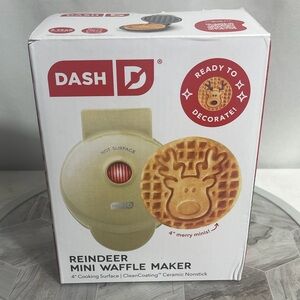 DASH Reindeer Mini Waffle Maker 4” Ceramic Nonstick Open Box